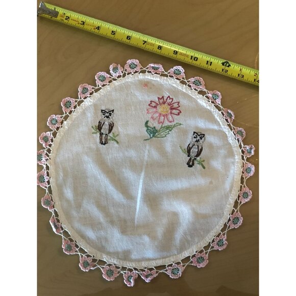 LOT of 4 VTG Handmade crochet doilies - Picture 1 of 16